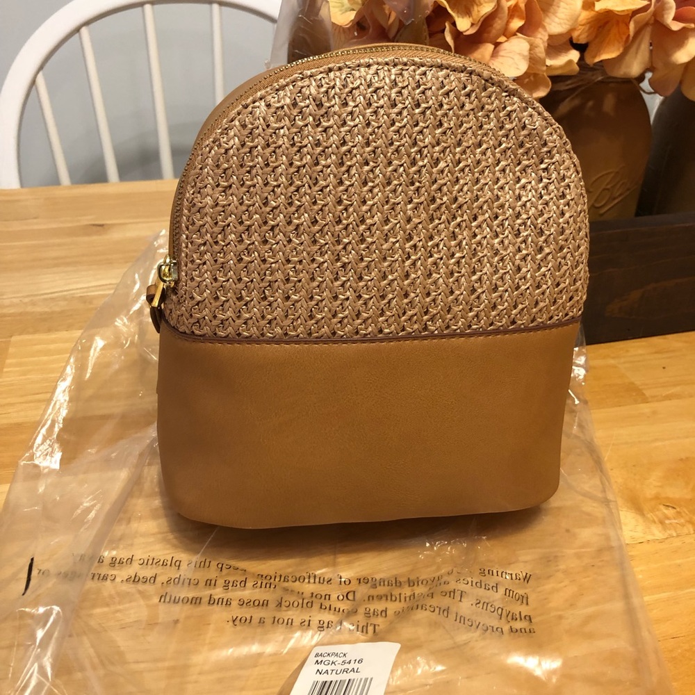 NEW MADDEN GIRL backpack - Picture 2 of 4